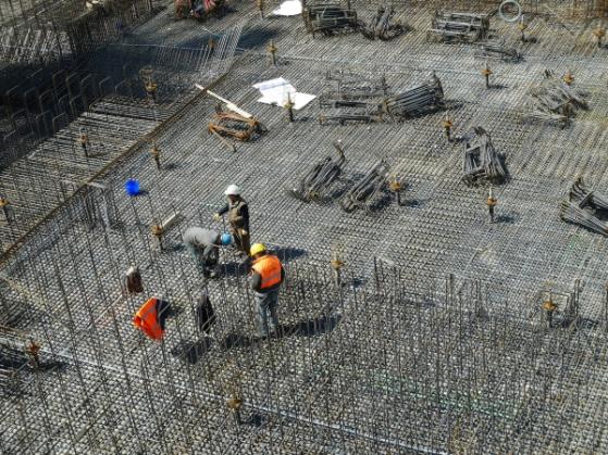 "유연탄 가격 50% 하락 불구...시멘트 업계, 또 다시 가격인상"