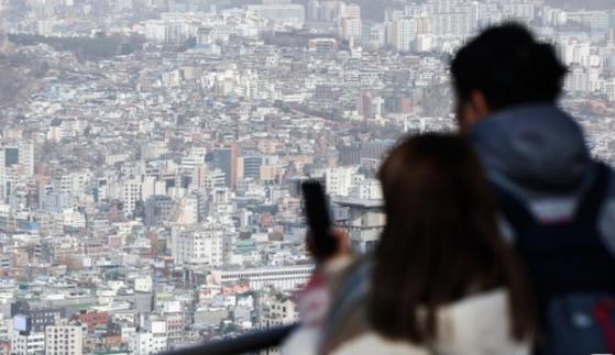 집값 빠지고 갚을 이자는 늘어…수도권 가계자산 '뚝'