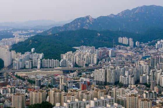 서울 분양가 1억원 뚫었다...김포공항·남산 일대, 도시재생지역 재탄생 [출근길 한국시티 핫이슈]