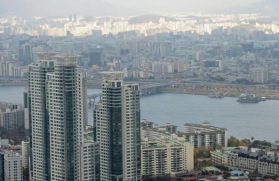 '90억 신고가' 삼성동 아파트, 호텔 회장님이 샀다
