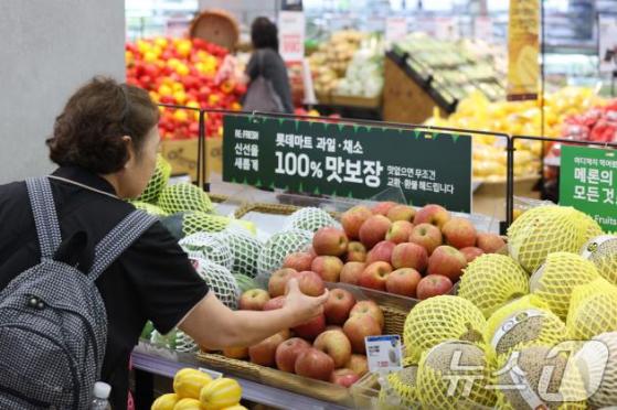 하반기 물가 안정자금 5.6조 투입…中企 취업자 소득세 감면 확대