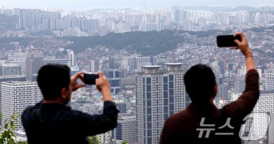 5월 아파트 분양, 계획의 절반도 못 미쳐…1순위 평균 1.5대 1