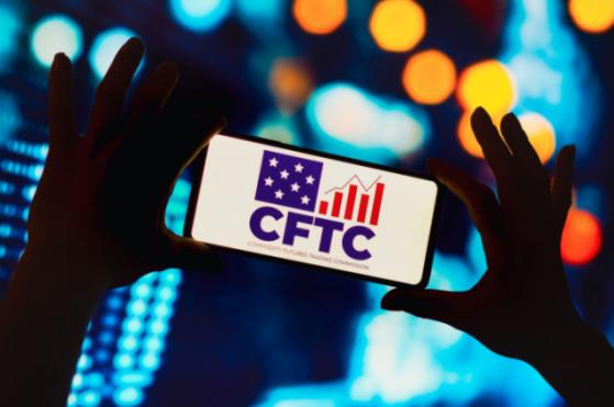 전 CFTC 의장 “정부가 스테이블코인 규제해야”