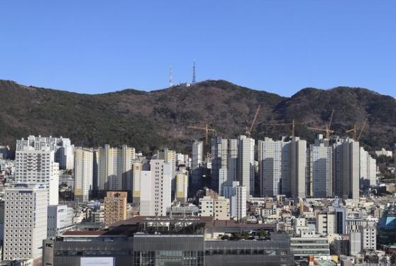 준공 5년 이하 수도권 신축 아파트 가격 강세... 리츠 자산관리회사 설립절차 단축 [ 출근길 한국시티 핫이슈]