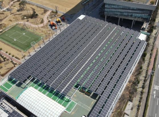 유휴부지 태양광 사업 확대하는 HD현대에너지솔루션...CJ제일제당 공장에 지붕형 발전소 구축